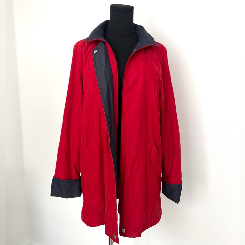 Liz Claiborne Black and Red Raincoat Jacket in S